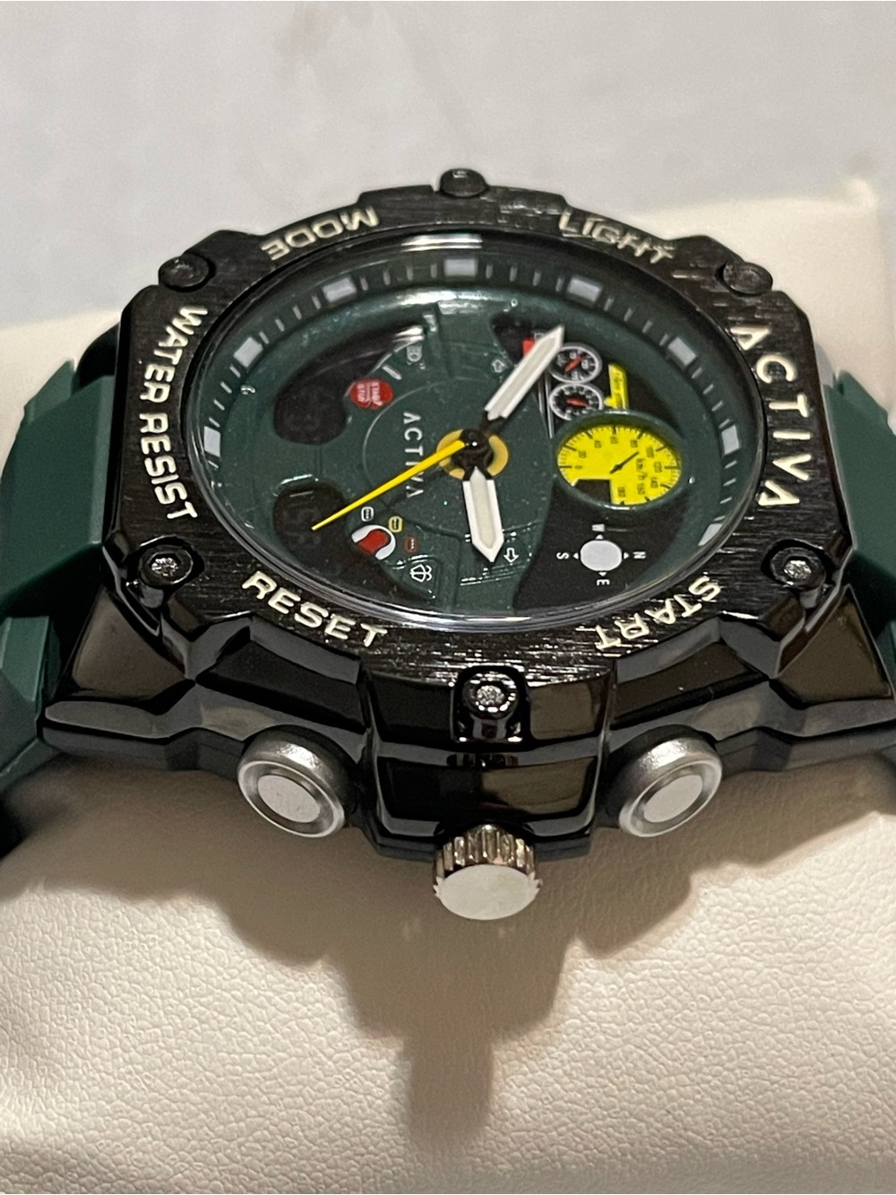 Activa X Invicta Analog Digital Men's Watch - 55mm. Green - Picture 8 of 12